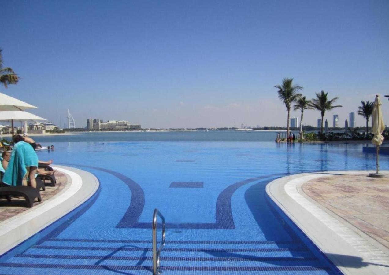 두바이 Tiara - Luxury Palm Jumeirah - Private Beach And Pool! 아파트 외부 사진